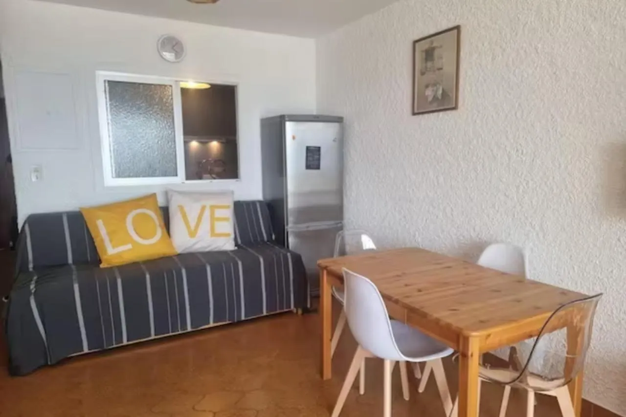 Studio Of 30M With Nice View On The Sea Six-Fours-les-Plages